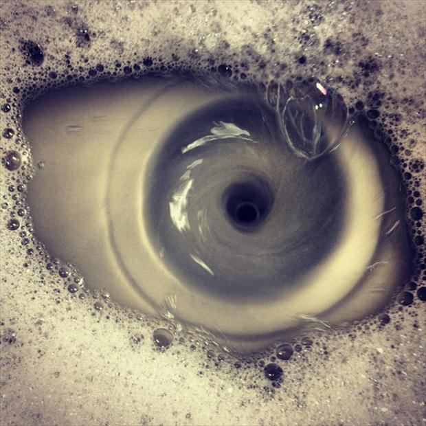 sink eye illusion